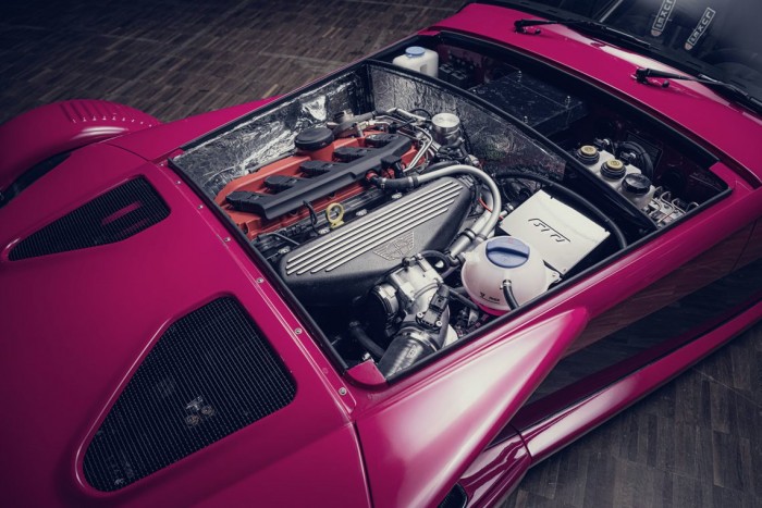 Erősebb, egyedibb, drágább lett a holland sportkocsi 8 | Vezess Erősebb, egyedibb, drágább lett a holland sportkocsi 8