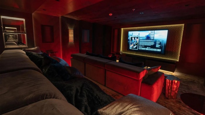 Akinek van felesleges 280 milliója hajóbérlésre, annak ezt a szuperjachtot kell kivennie 5