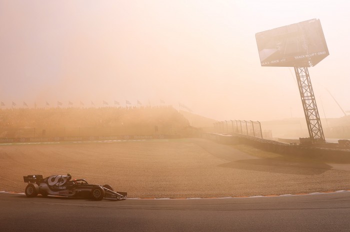 F1: Túl gyors volt, úgy kellett visszafogni a pilótát