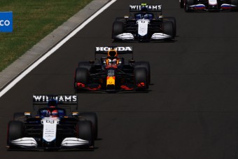 F1: Váratlan helyről kapott támadást a Red Bull