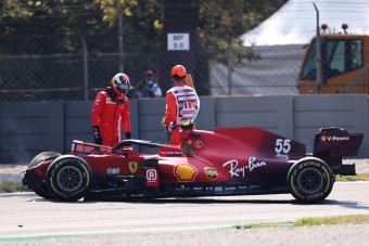 F1: Életveszély miatt indult vizsgálat a Ferrarinál