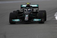 F1: Bottas beleállt Hamiltonba az időmérő miatt 3