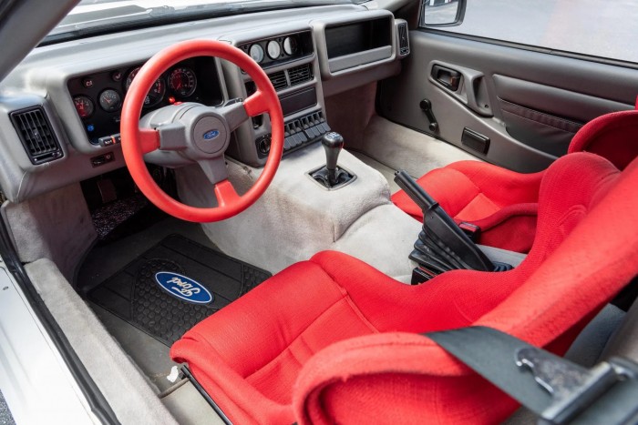 Alig ment, így nem törték ropira ezt a ritka Fordot 6