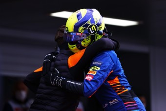 F1: Elállt a meglepetéspilóta szava