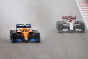 F1: Norris összeomlott, miután elbukta a győzelmet