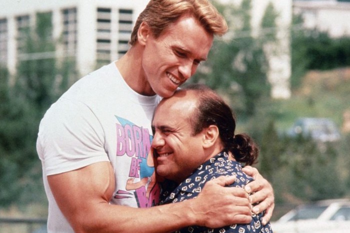 Hivatalos: jön az Ikrek folytatása, a két eredeti színésszel