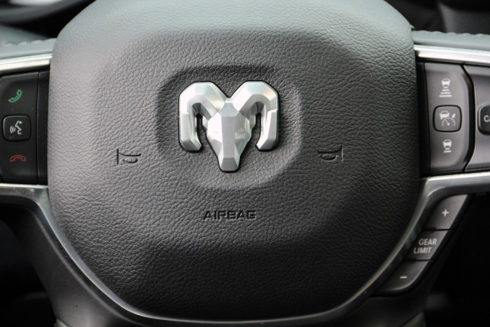 Csak a V8: amerikai autók Budapestről 103 Csak a V8: amerikai autók Budapestről 103