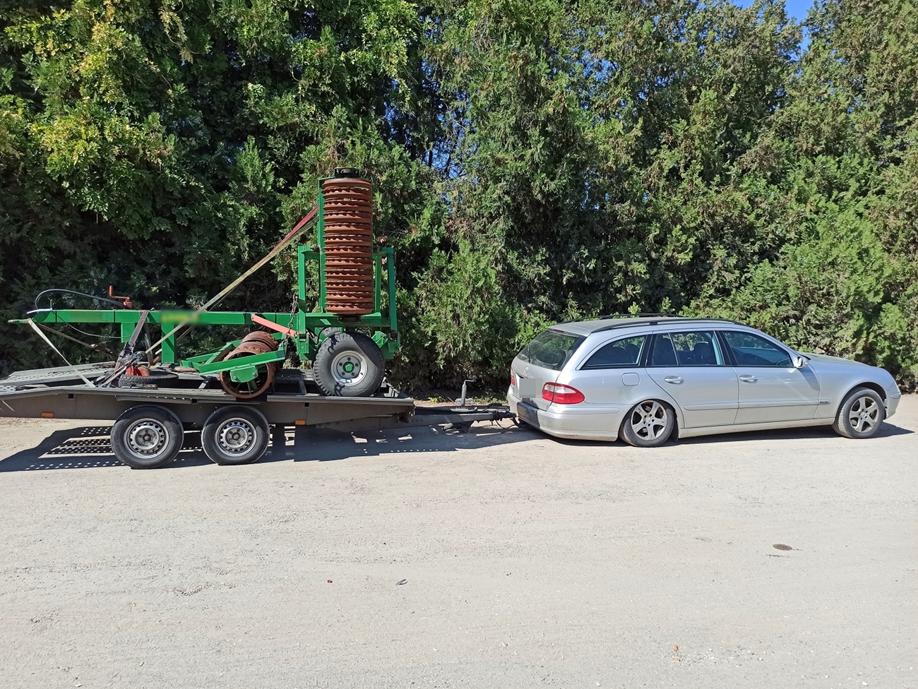 Az M5-ös aszfaltját felszántó autót fogtak a rendőrök 1 | Vezess Az M5-ös aszfaltját felszántó autót fogtak a rendőrök 1