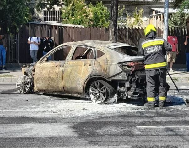 Az autómentőn ismét kigyulladt a BMW, ami már Soroksáron kiégett egyszer 4 | Vezess Az autómentőn ismét kigyulladt a BMW, ami már Soroksáron kiégett egyszer 4