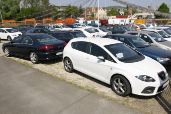 Így autózhatsz a legolcsóbban, ha keveset fizetnél a kúton