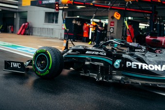 F1: Nem hibázott a Merci az elbaltázott időmérőn
