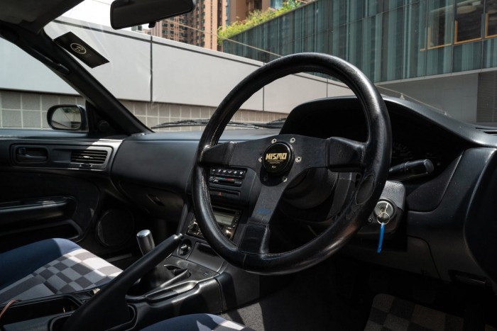 Térdünk is remeg ettől a régi Nissantól 6