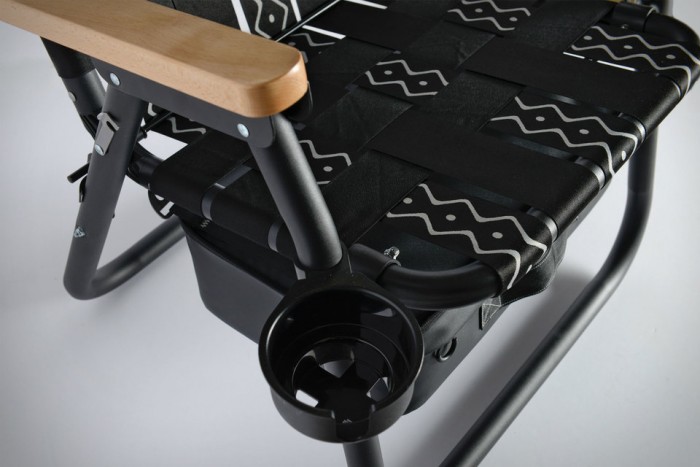 Akár húsz doboz sör is befér ebbe a menő kempingszékbe 1