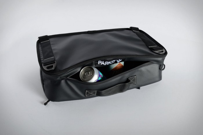 Akár húsz doboz sör is befér ebbe a menő kempingszékbe 5