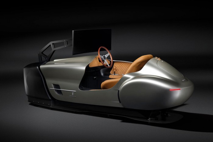 Legendás autótervező épített szimulátort