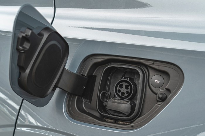 Kétszer annyi villanyautót veszünk, mint tavaly