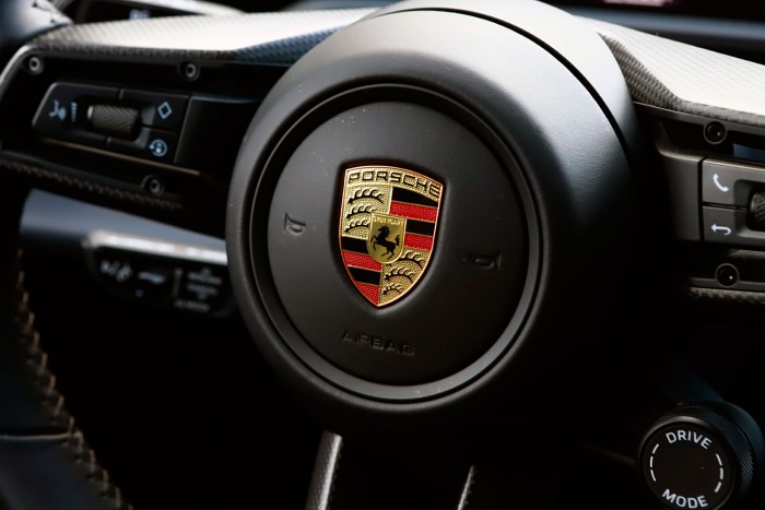 Emelt, körbeműanyagozott, kombi Porsche? Sebaj, így is imádni fogod! 16