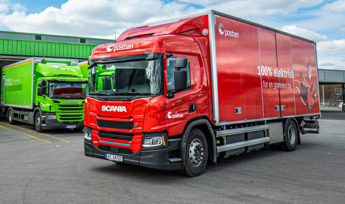 Ezért vitték a Sarkkörön túlra ezt a tűzpiros Scaniát 1 | Vezess Ezért vitték a Sarkkörön túlra ezt a tűzpiros Scaniát 1