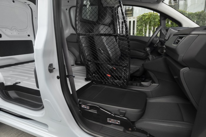 Új városi furgon a Nissan palettáján 8