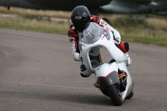 Egy lyukas motorkerékpár lehet a leggyorsabb a világon