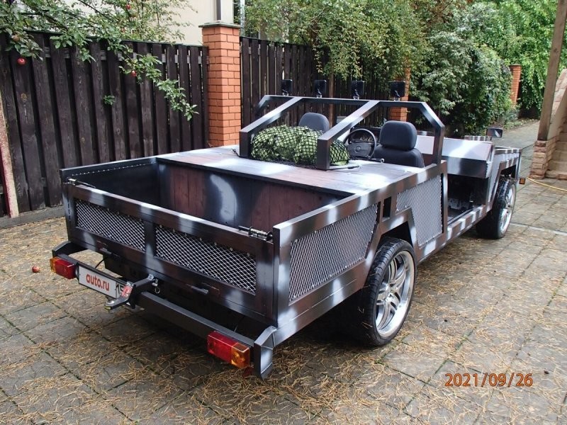 Aki susnyásban is úr akar lenni, ilyen Mercedest kell annak venni 2