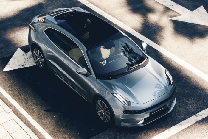 Ez a csinos villanykombi a Volvók távoli rokona 6