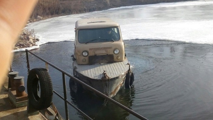 Ezek a fotók bizonyítják hogy az UAZ-452-es az igazi orosz Transformers 13 Ezek a fotók bizonyítják hogy az UAZ-452-es az igazi orosz Transformers 13