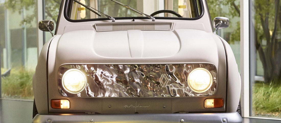 Műteremlakás készült veterán autóból