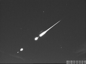 Több autós kamera is felvette a magyar égbolton áthúzó tűzgömböt