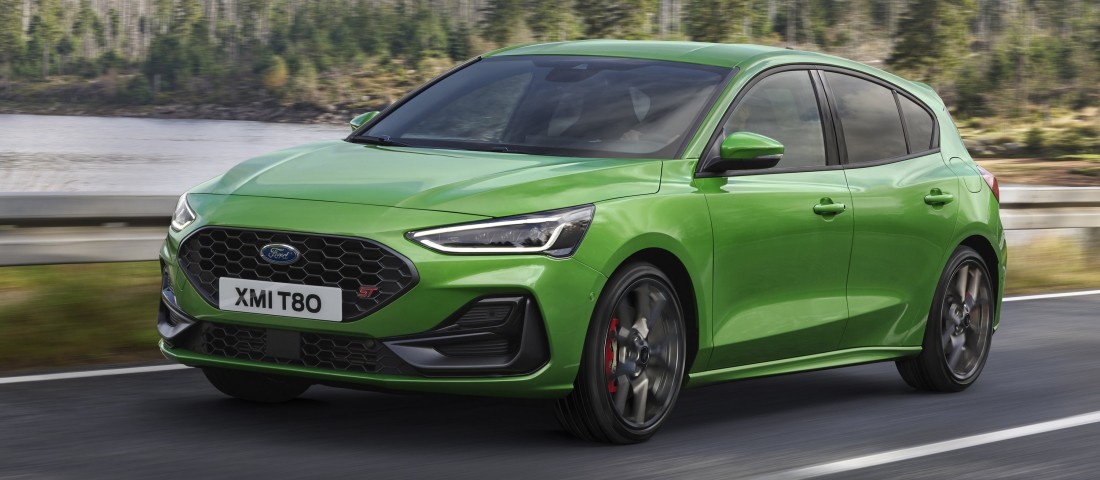 Elkerüli a balesetet is az új Ford Focus