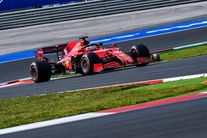 F1: Leclerc nagyot szakítana a Ferrarinak