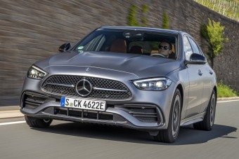 Ez a Mercedes egy ezresből elmegy 100 kilométert