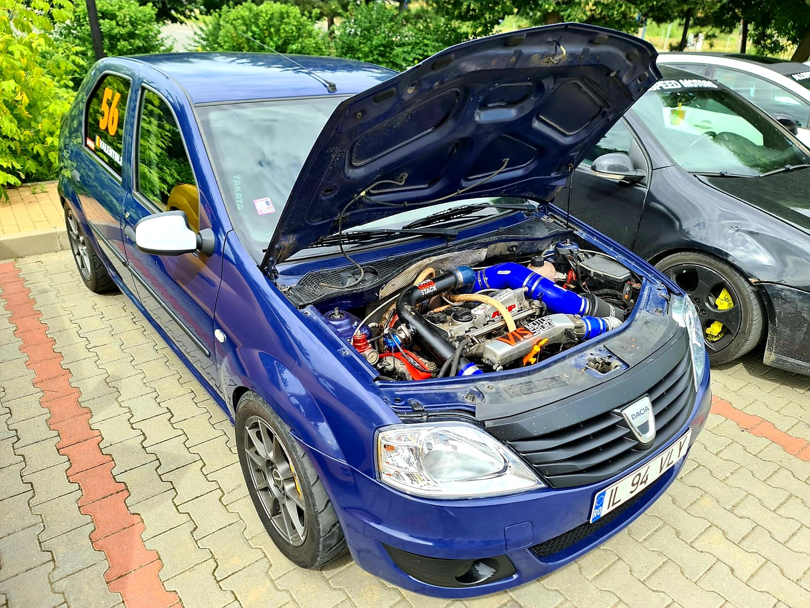 Komoly meglepetés rejlik ennek az átlagosnak tűnő Daciának az orrában 2