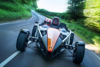 240 km/óra így a legdurvább élmény autópályán