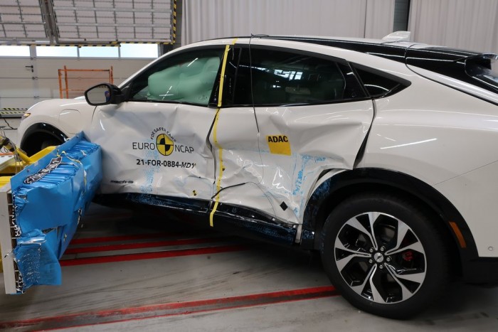 Nem lesz bajod a Ford villany-terepjárójában 7