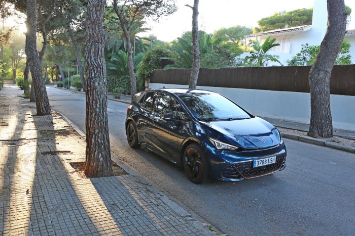 Kommersz villanyautó, stílussal – A Cupra Born egy jó ID.3 9 Kommersz villanyautó, stílussal – A Cupra Born egy jó ID.3 9