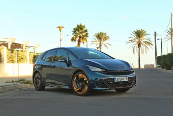 Kommersz villanyautó, stílussal – A Cupra Born egy jó ID.3