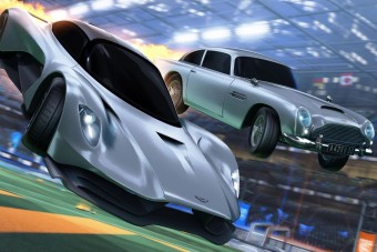 Ugrathatunk, repülhetünk James Bond Aston Martinjával