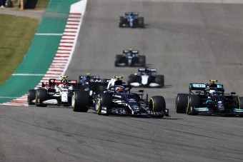 F1: A Red Bull lúzernek nevezte Bottast