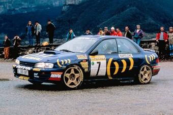 Madárürülékből kaparták ki McRae egyik autóját