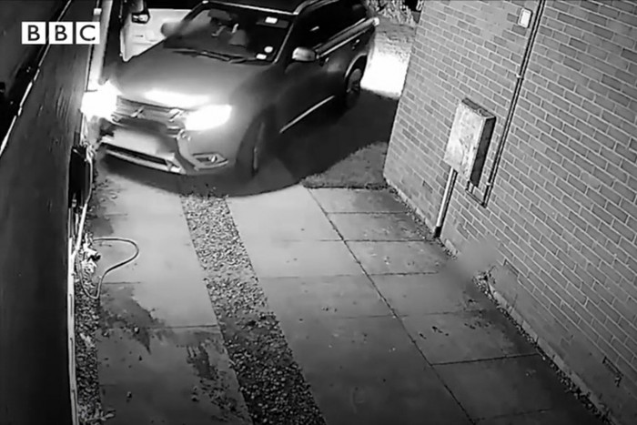 Méregdrága „játékkonzollal” loptak autókat 1