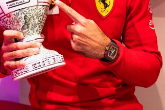 F1: Különleges magyar ajándékot kapott a Ferrari