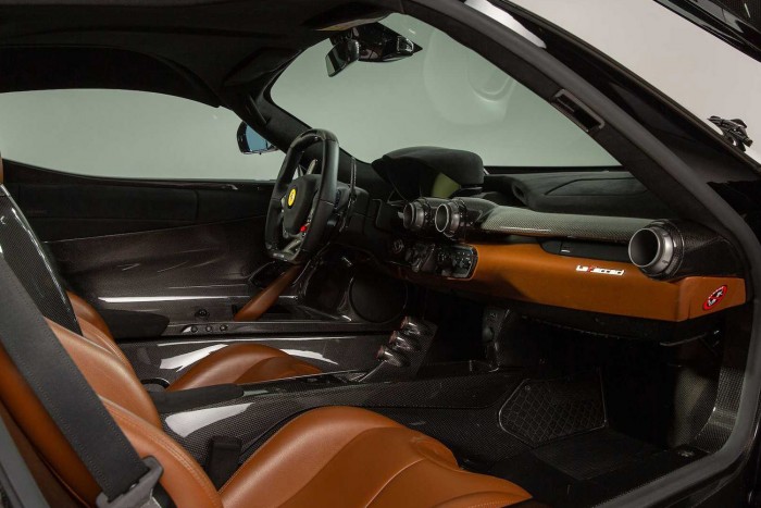 Pokolian magas áron kelhet el ez a különleges LaFerrari 7