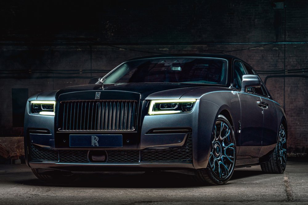 Befeketítették a Rolls-Royce Ghostot 23