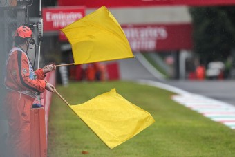 F1: Szabályt változtattak Alonso miatt