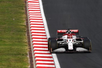 F1: Räikkönen a sárga földig lehordta a csapatát