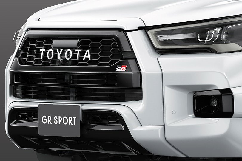 Sportverziót kínálnak a Toyota Hiluxból 5