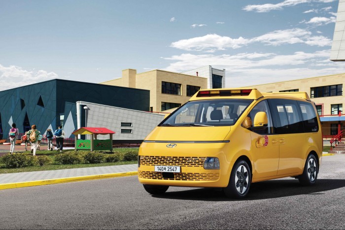 Egy osztálynyi gyerek elfér ebben a Hyundaiban 3 | Vezess Egy osztálynyi gyerek elfér ebben a Hyundaiban 3