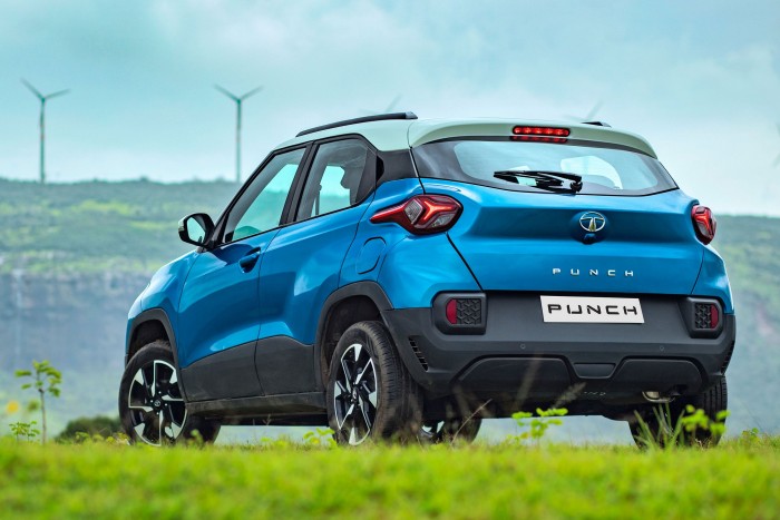 Ütős törpe-SUV a Jaguar anyacégétől 6