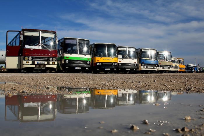 Több mint 60 Ikarus lesz látható a hétvégén Ferihegyen 1